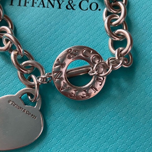 Tiffany & Co. Heart Toggle Bracelet - Picture 6 of 12